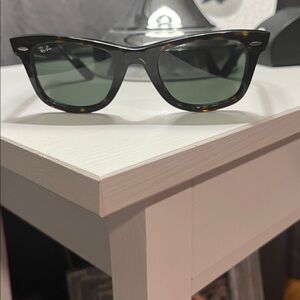 Ray-Ban RB2140 Original Wayfarer Classic